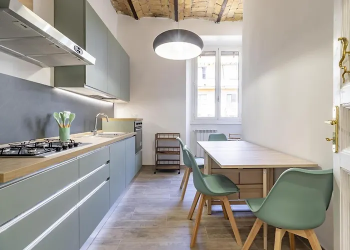 Shanti Apartment *
